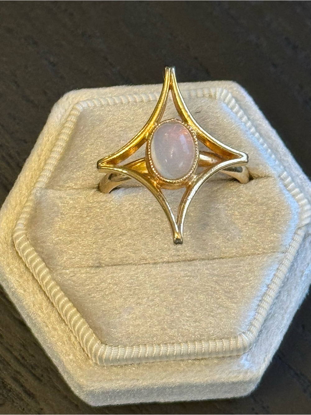 Sarah Coventry "Moonbeam" ring